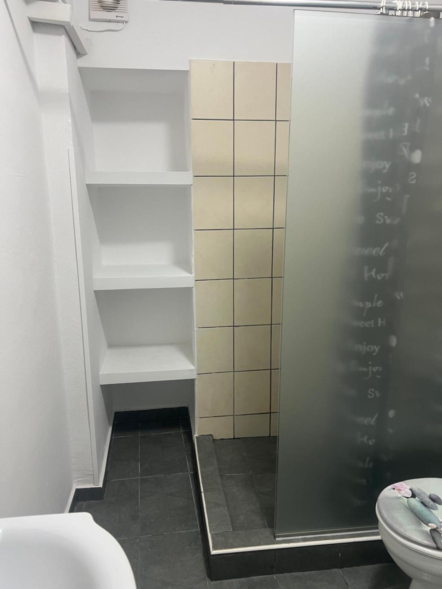 Centrally Located Private Guest house *