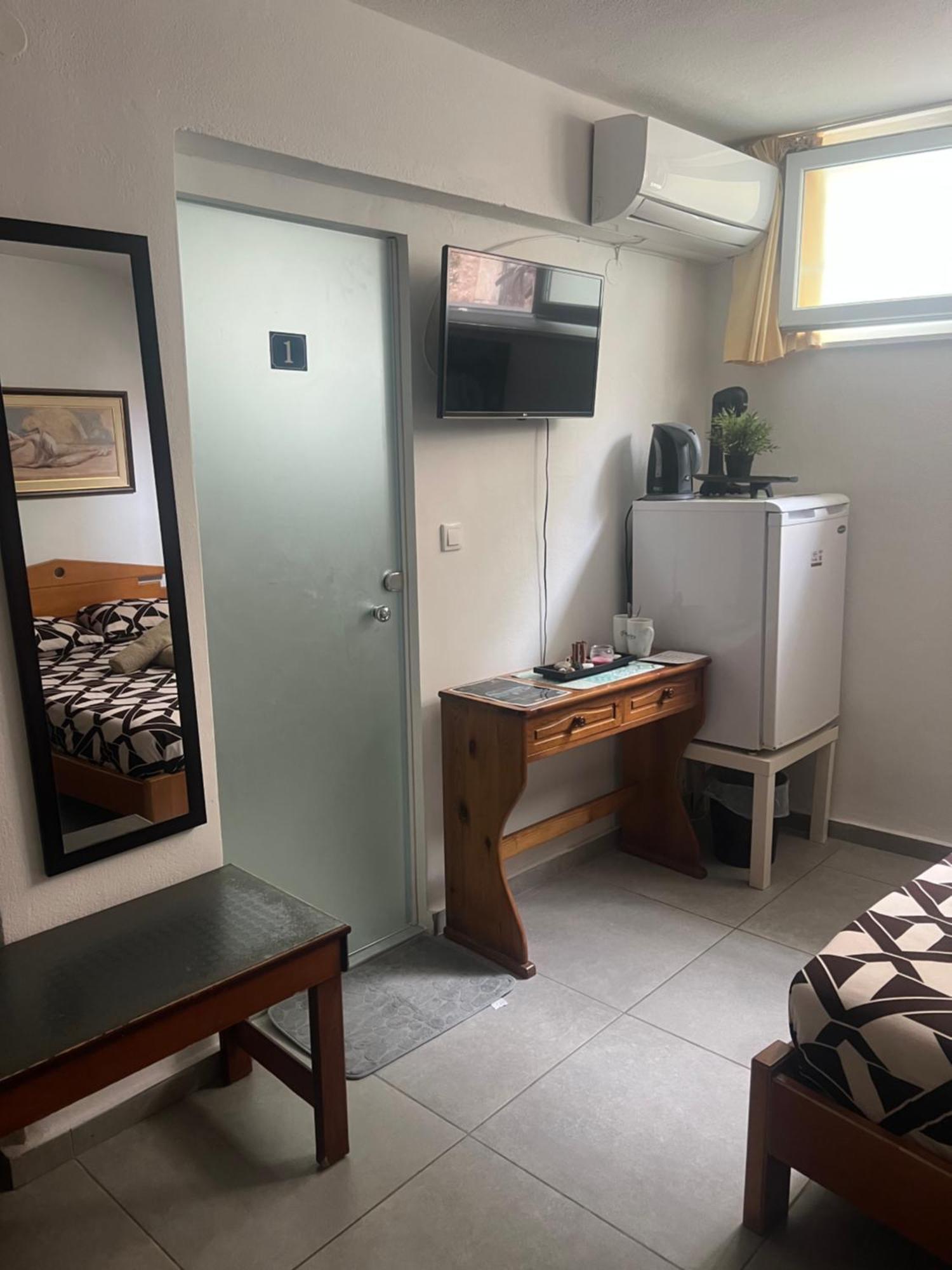 Centrally Located Private * Heraklion (Crete)